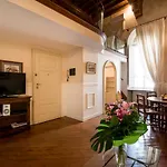 Lägenhetshotell Palazzo Salviati By Varental