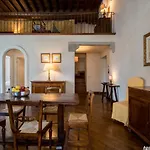 Lägenhetshotell Palazzo Salviati By Varental Florens